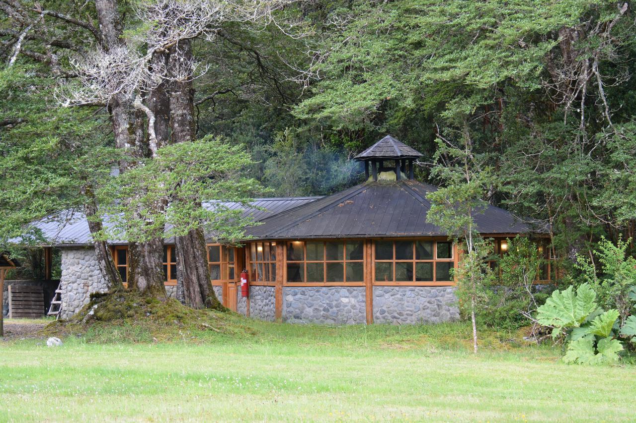 El Pangue Lodge Puerto Puyuguapi Extérieur photo